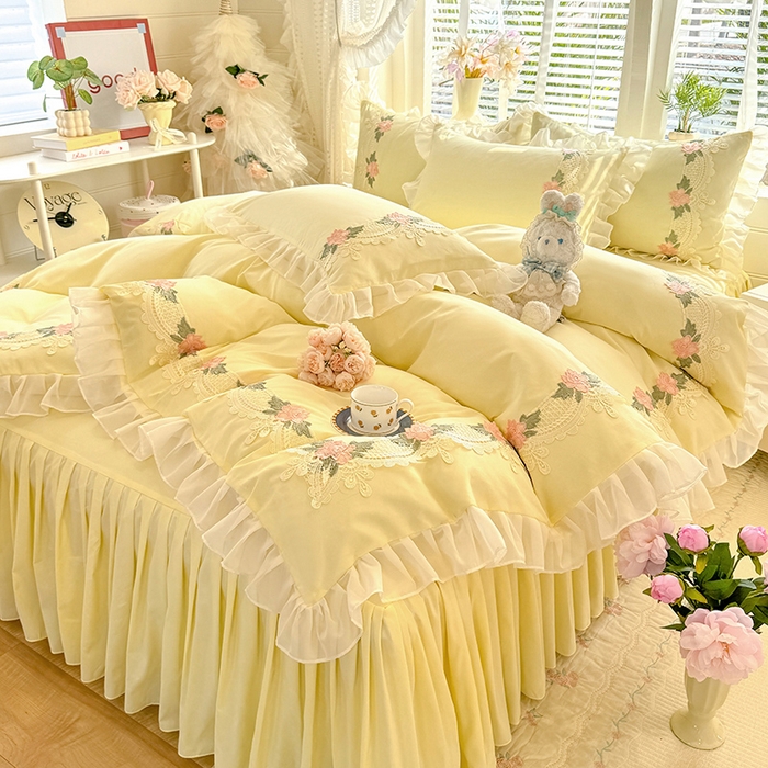 91家纺网 家纺一手货源 找家纺 后庭寝室 2026新款水溶花边床裙四件套-爱恋系列 爱恋-米