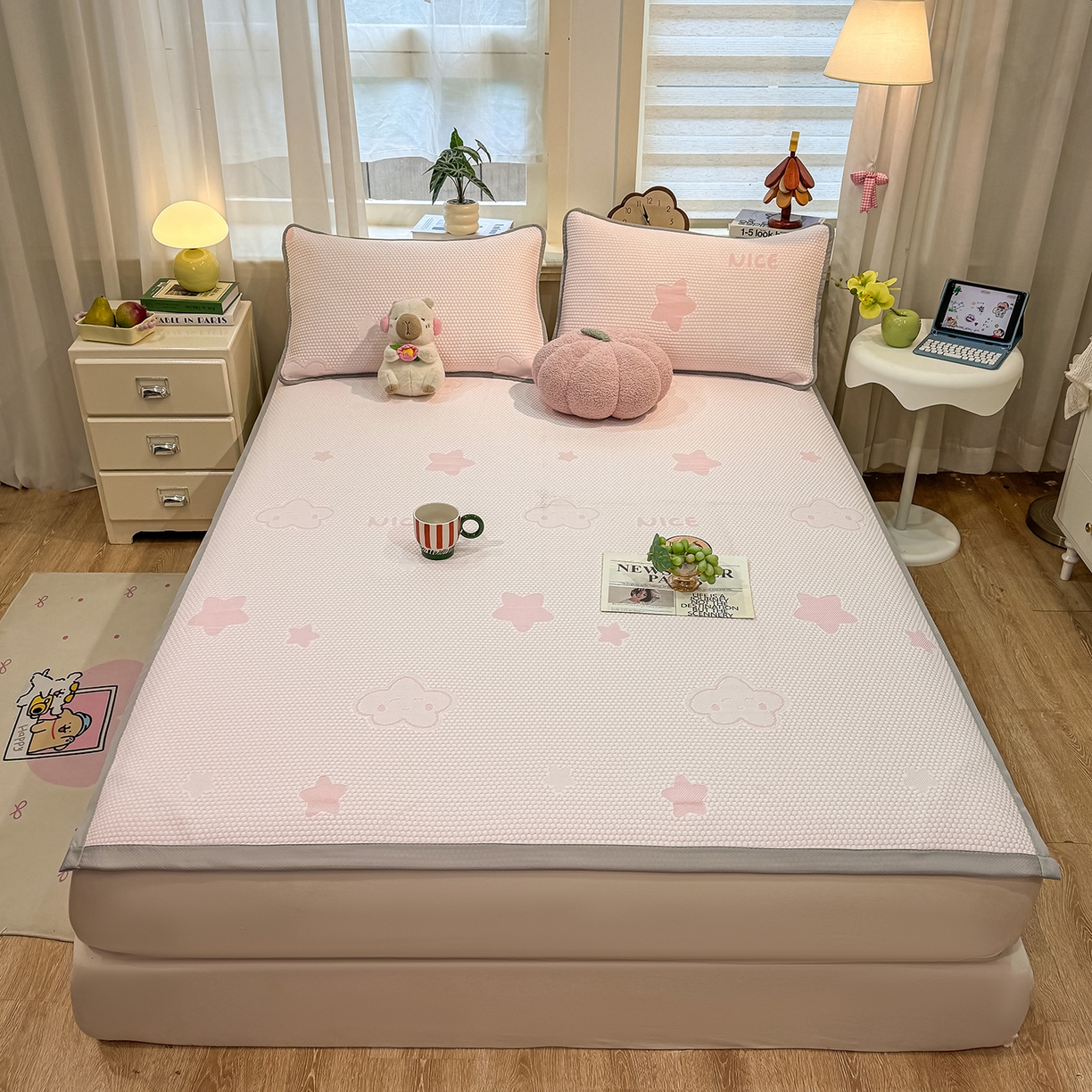 91家纺网 家纺一手货源 找家纺 眠势力 2026新款冰豆豆凉席三件套夏季冷感可机洗冰丝席软席子条席款 云朵-粉