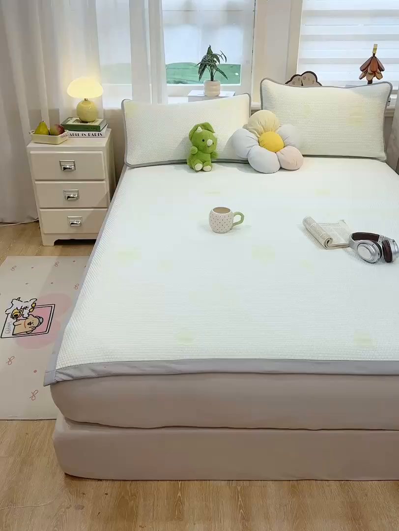 91家纺网 家纺一手货源 找家纺 眠势力 2026新款冰豆豆凉席三件套夏季冷感可机洗冰丝席软席子条席款 云朵-绿