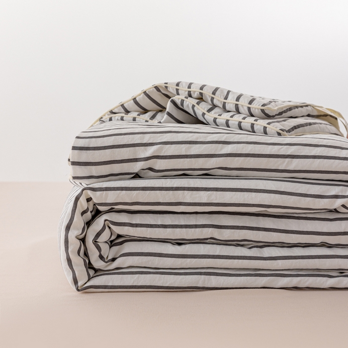 91家纺网 家纺一手货源 找家纺 迪梵家纺 2026新款A类无印风水洗棉条纹大豆夏凉被夏被空调被薄被子被子被芯（带买家秀） 条纹-黑