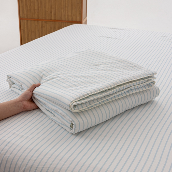 91家纺网 家纺一手货源 找家纺 迪梵家纺 2026新款A类无印风水洗棉条纹大豆夏凉被夏被空调被薄被子被子被芯（带买家秀） 条纹-蓝