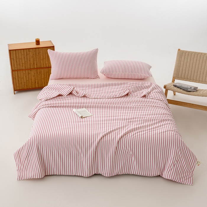 91家纺网 家纺一手货源 找家纺 迪梵家纺 2026新款A类无印风水洗棉条纹大豆夏凉被夏被空调被薄被子被子被芯（带买家秀） 条纹-红