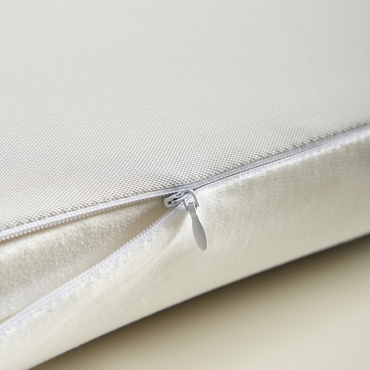 91家纺网 家纺一手货源 找家纺 芯辰 2026新款生物基马上有钱悬浮枕枕头枕芯 灰色