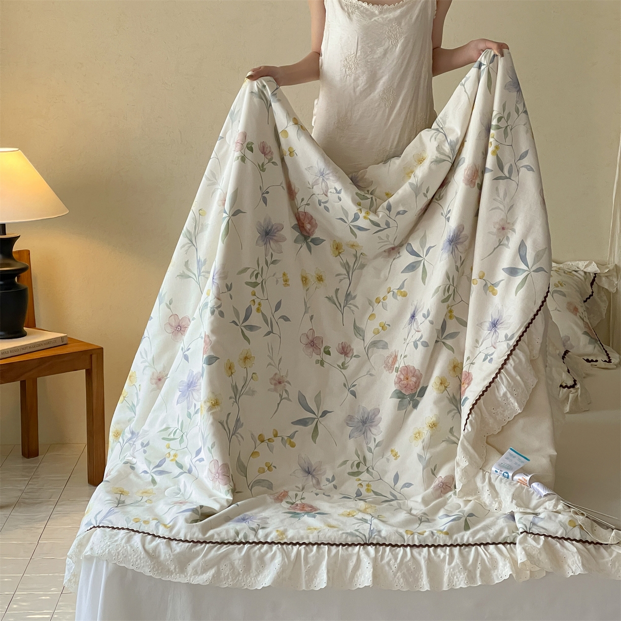 91家纺网 家纺一手货源 找家纺 【山野计划】傲蕾 AL BEDDING水洗砂洗棉麻夏被春秋被四件套韩式花边大豆被子全棉夏凉被亚麻