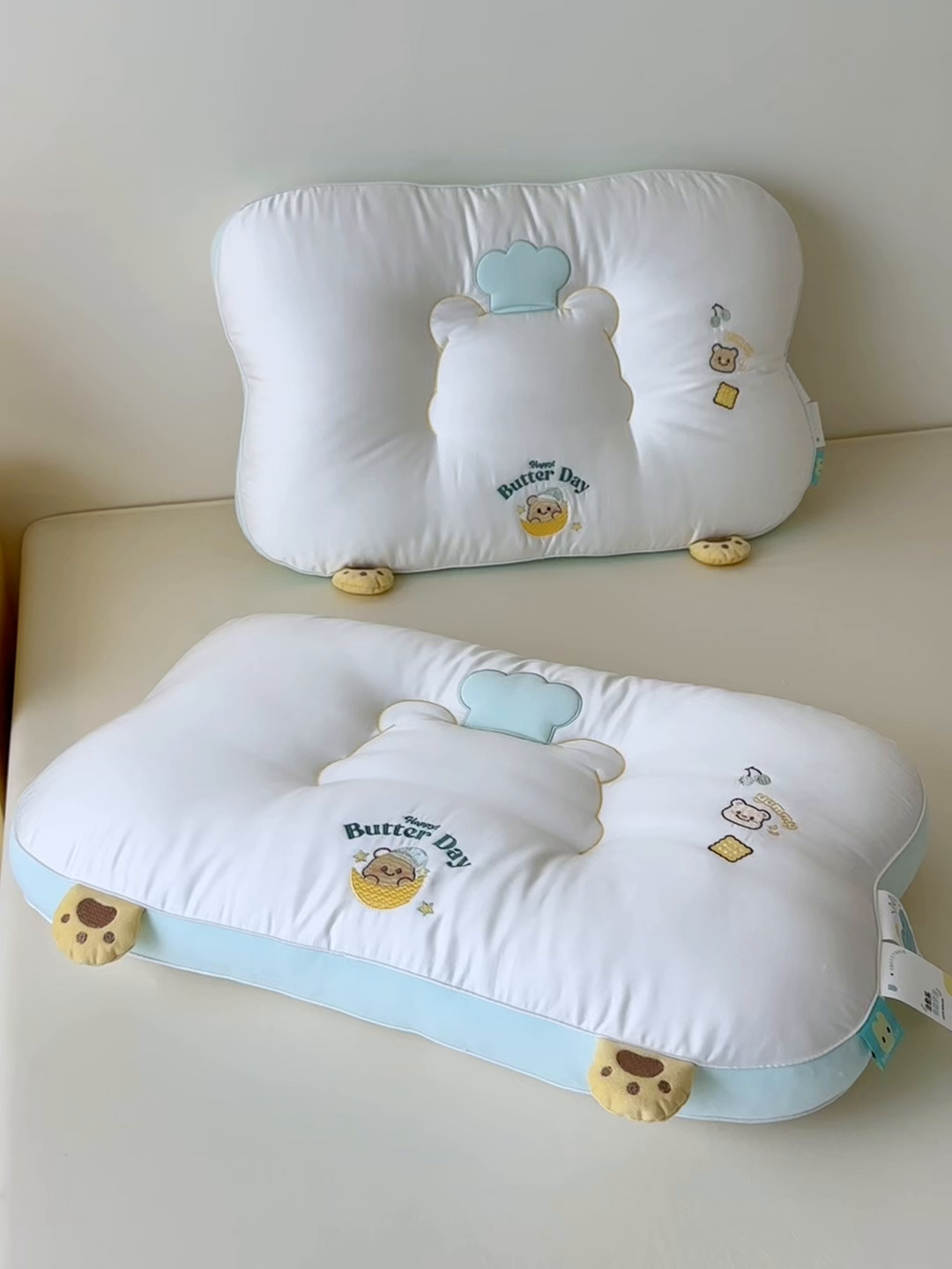 91家纺网 家纺一手货源 找家纺 北鸣有鱼枕芯馆 2026新款亲肤护颈分曲奶油小熊枕 枕头枕芯 奶油小熊枕 成人款