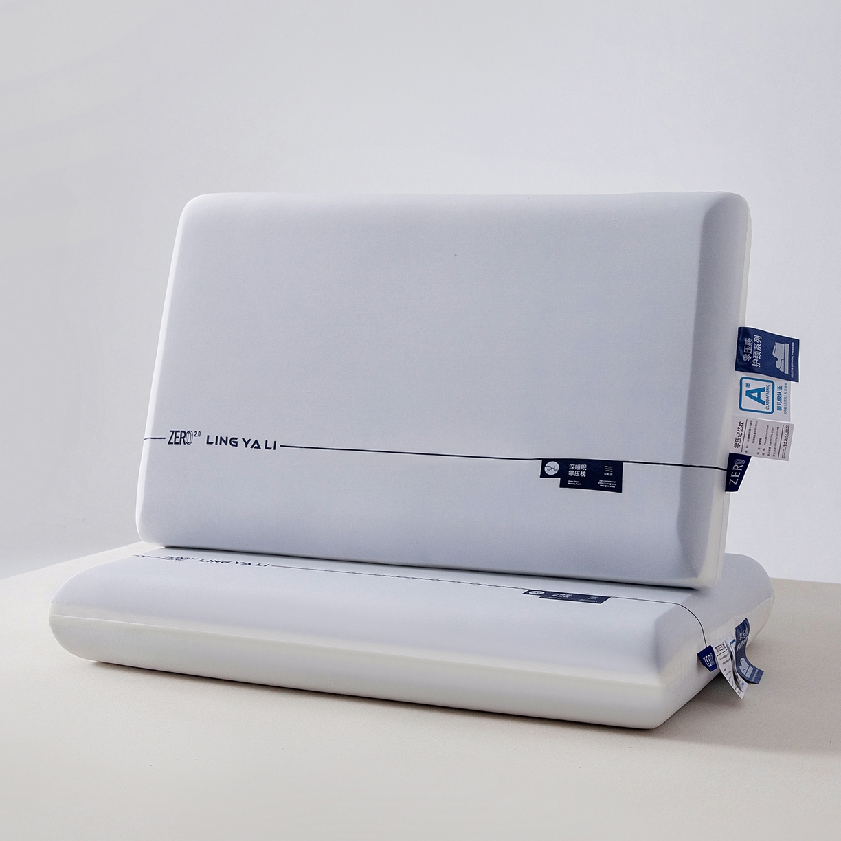 91家纺网 家纺一手货源 找家纺 （总）云熙枕业 2026春夏新款蓝白三层拼4D慢回弹双芯记忆棉枕枕头枕芯