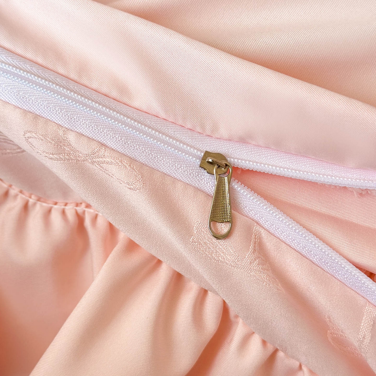 91家纺网 家纺一手货源 找家纺 迪梦姿家纺 2026新款春意真丝提花床盖四件套 粉玉