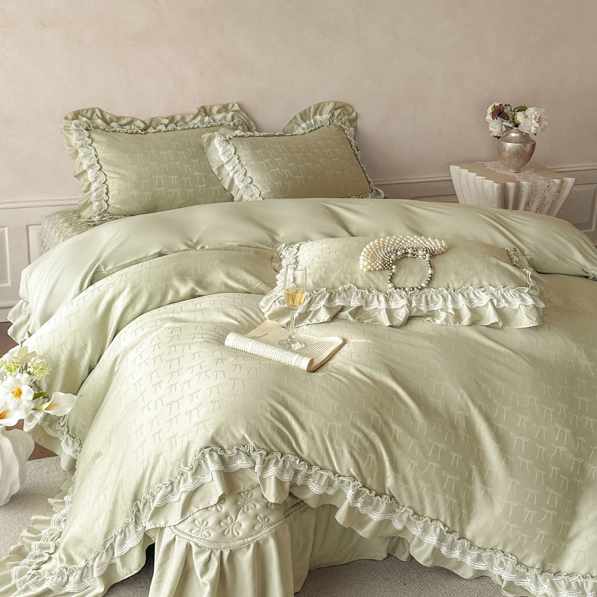 91家纺网 家纺一手货源 找家纺 迪梦姿家纺 2026新款春意真丝提花床盖四件套 抹茶绿