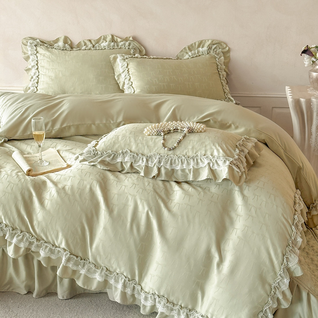 91家纺网 家纺一手货源 找家纺 迪梦姿家纺 2026新款春意真丝提花床盖四件套 抹茶绿