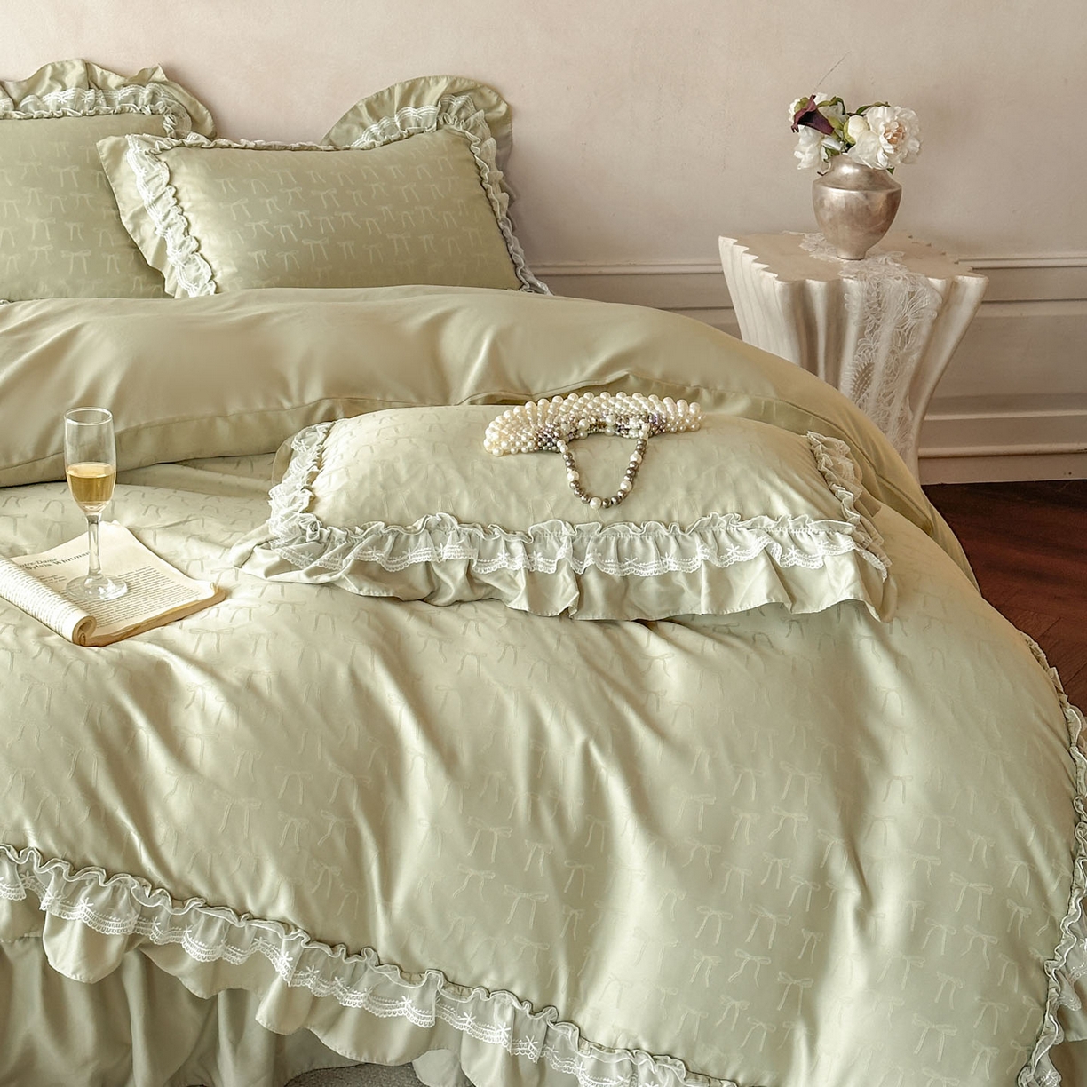 91家纺网 家纺一手货源 找家纺 迪梦姿家纺 2026新款春意真丝提花床盖四件套 抹茶绿