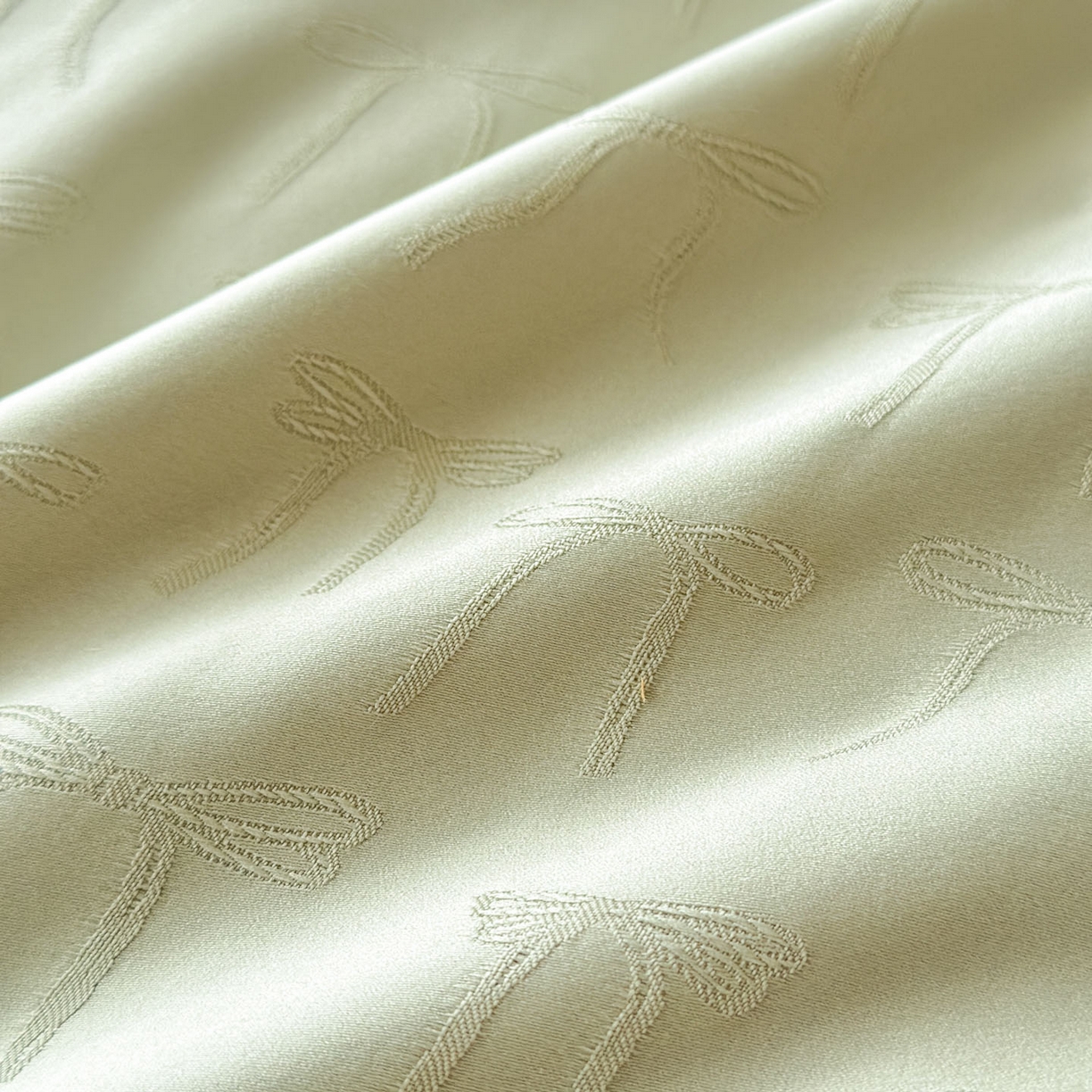 91家纺网 家纺一手货源 找家纺 迪梦姿家纺 2026新款春意真丝提花床盖四件套 抹茶绿