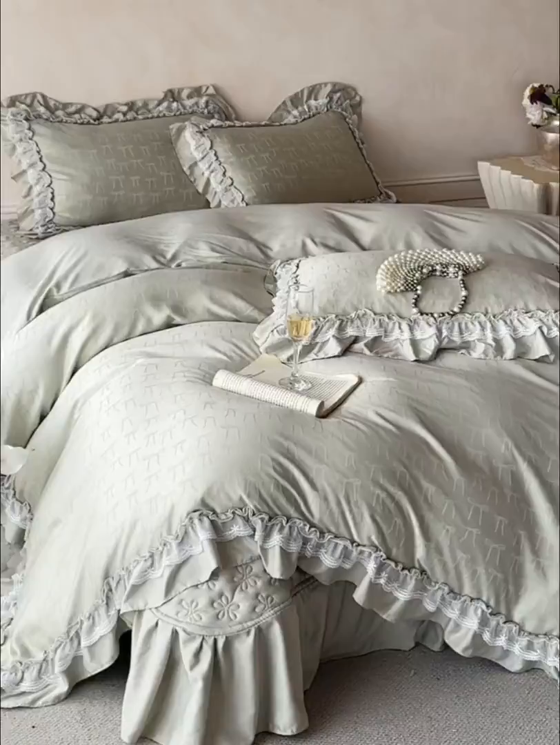 91家纺网 家纺一手货源 找家纺 迪梦姿家纺 2026新款春意真丝提花床盖四件套 抹茶绿