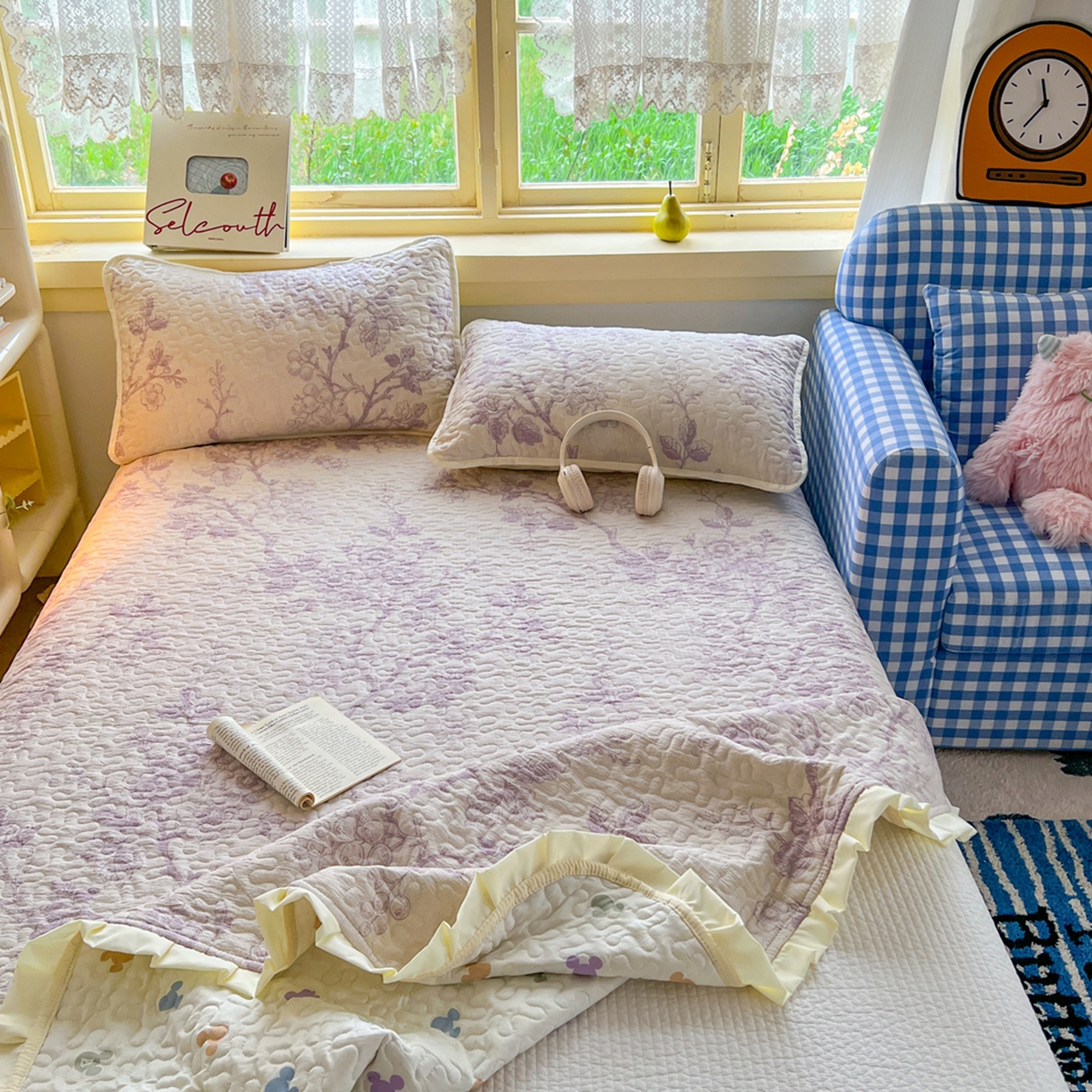 91家纺网 家纺一手货源 找家纺 默忆 2026新款亲肤舒适双层纱花边宽床盖 锦上添花