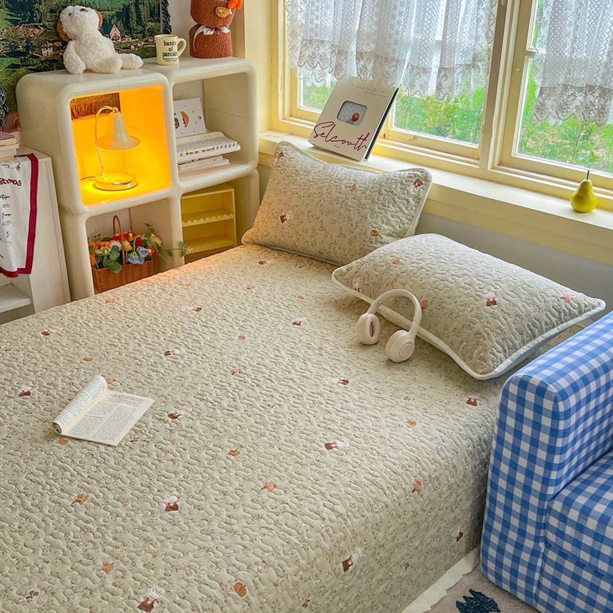 91家纺网 家纺一手货源 找家纺 默忆 2026新款亲肤舒适双层纱花边宽床盖 花草兔