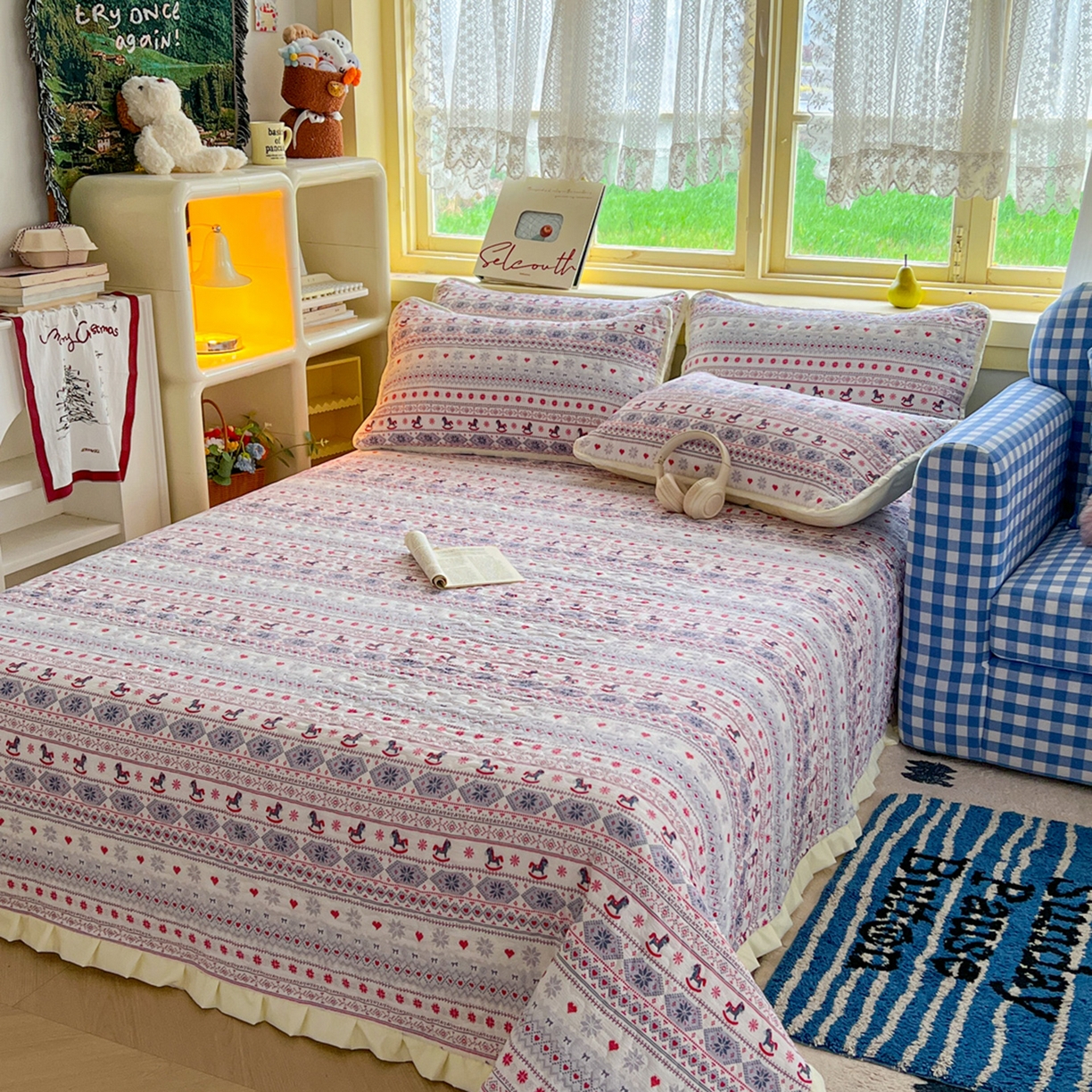 91家纺网 家纺一手货源 找家纺 默忆 2026新款亲肤舒适双层纱花边宽床盖 马到成功