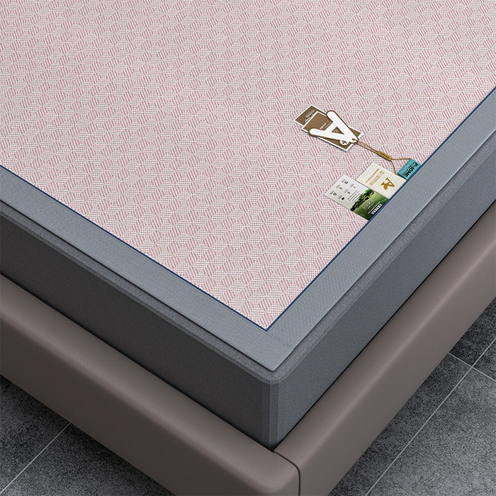 91家纺网 家纺一手货源 找家纺 （总）小牛席业 2026新款棋盘格冰丝腊肠狗贴布绣冰丝席席子凉席