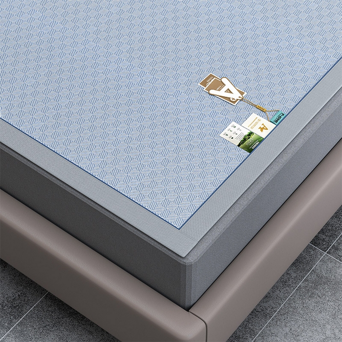 91家纺网 家纺一手货源 找家纺 小牛席业 2026新款棋盘格冰丝腊肠狗贴布绣冰丝席席子凉席 棋盘格可爱小狗冰丝席-蓝色