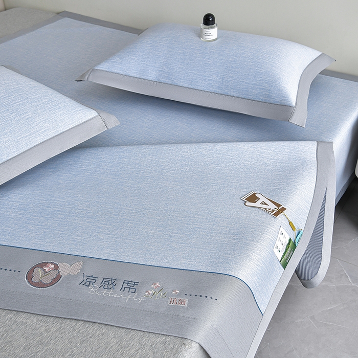 91家纺网 家纺一手货源 找家纺 小牛席业 2026新款小清新凉感冰丝席席子凉席 蓝色