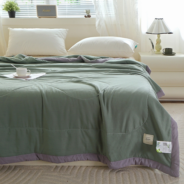 91家纺网 家纺一手货源 找家纺 六合家纺 2026春夏新款纯色水洗棉夏被夏凉被空调被 橄榄绿