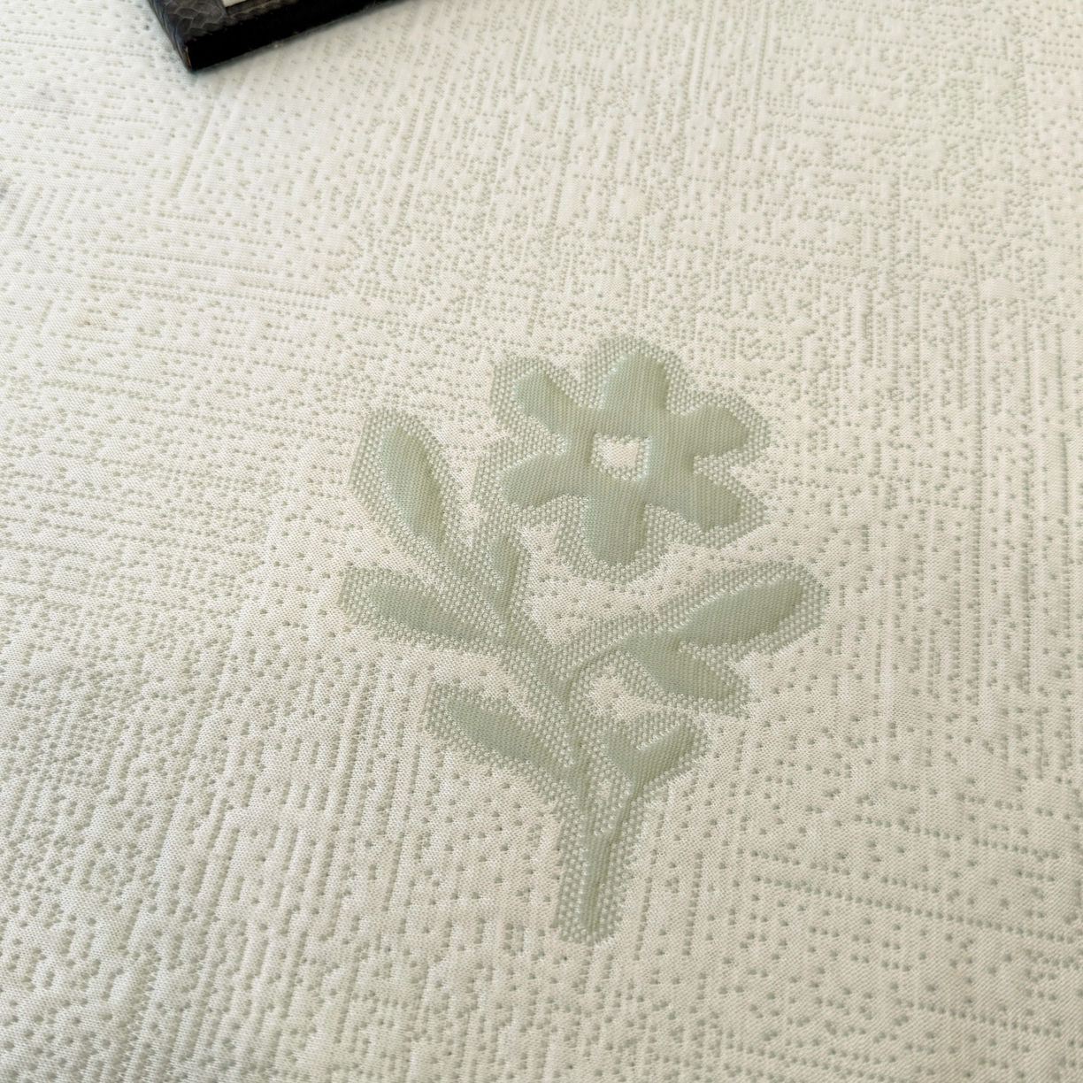 91家纺网 家纺一手货源 找家纺 六合家纺 2026春夏新款A类凉感高分子床裙款凉席三件套-云絮茉香 云絮茉香-绿色