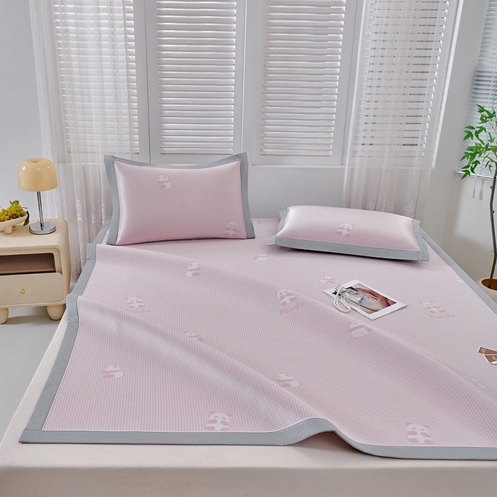 91家纺网 家纺一手货源 找家纺 小牛席业 2026新款熊猫格纹提花冰丝席席子凉席 粉色