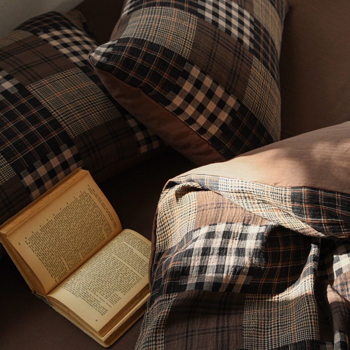 91家纺网 家纺一手货源 找家纺 山舍家居 2026新款全棉纯棉色织纱布老钱风四件套-威尔士格 威尔士格-咖