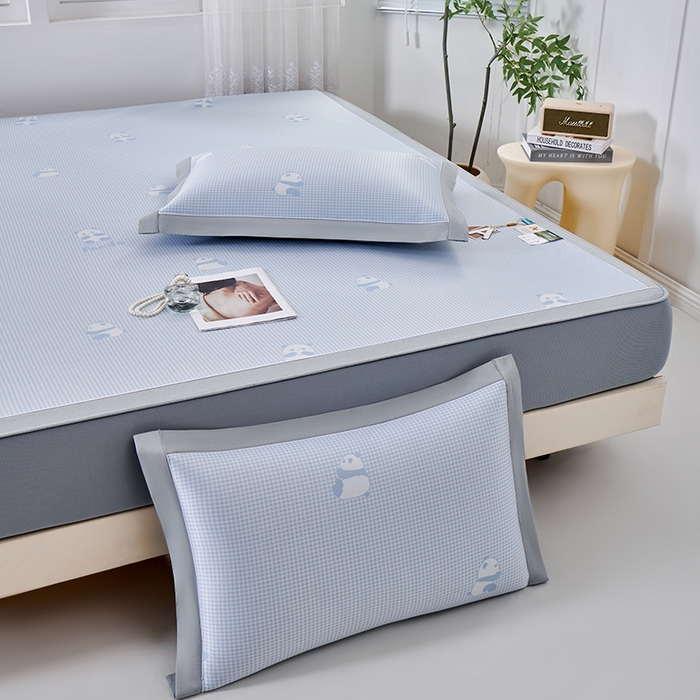 91家纺网 家纺一手货源 找家纺 小牛席业 2026新款熊猫格纹提花冰丝席席子凉席-床笠款 蓝色