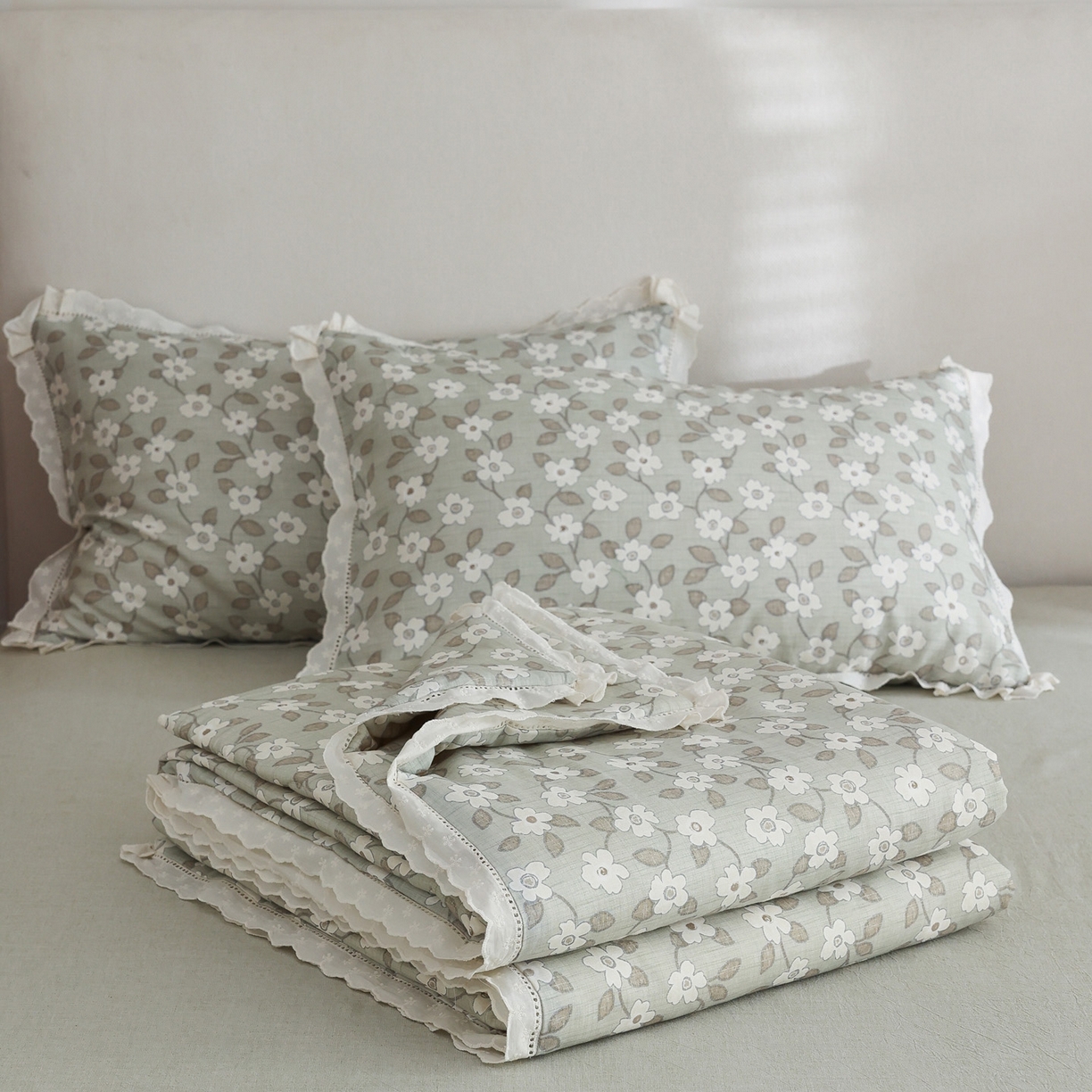 91家纺网 家纺一手货源 找家纺 （总）万盛家纺 2026新款全棉双层纱花边印花夏被空调被夏凉被