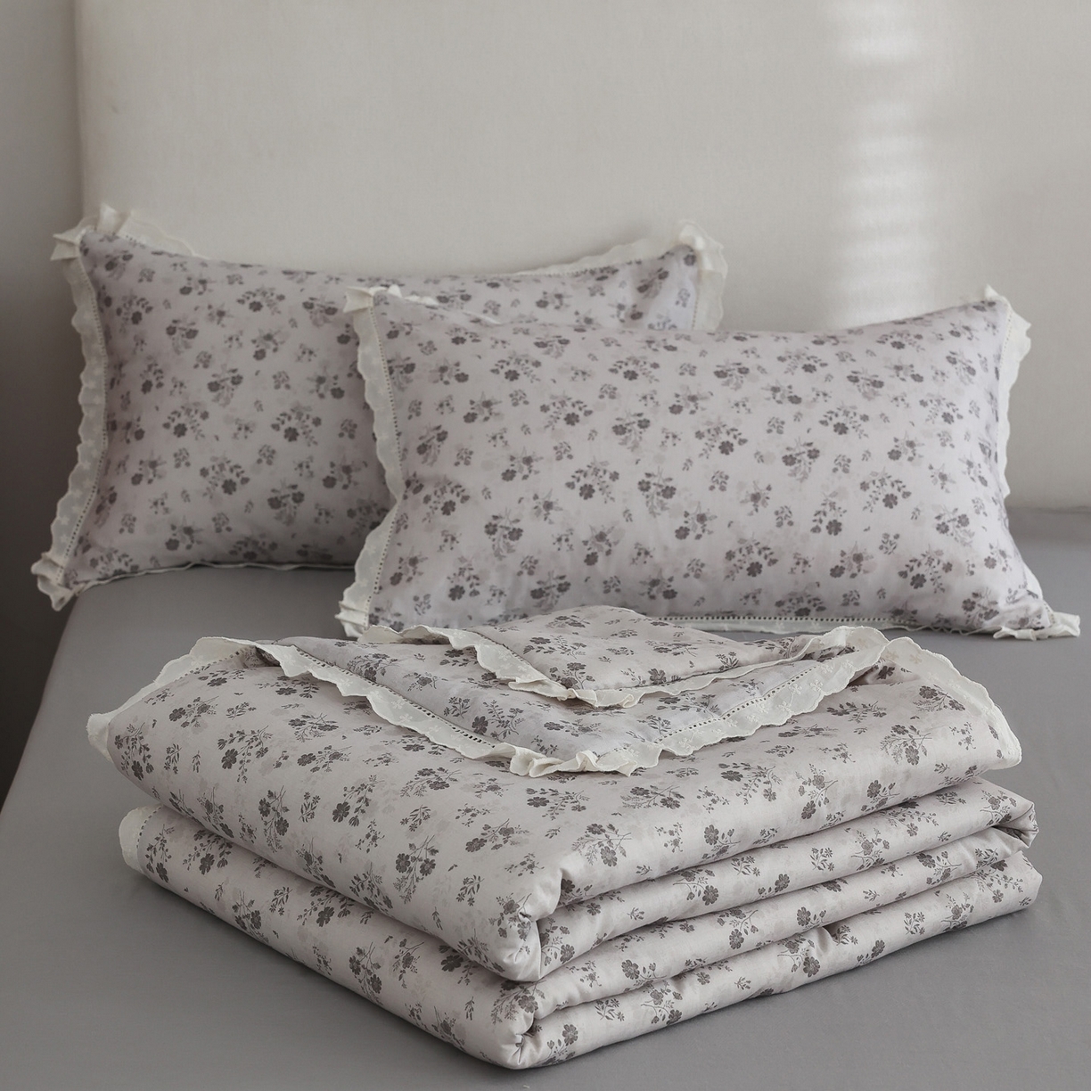 万盛家纺 2026新款全棉双层纱花边印花夏被空调被夏凉被 月落昙华