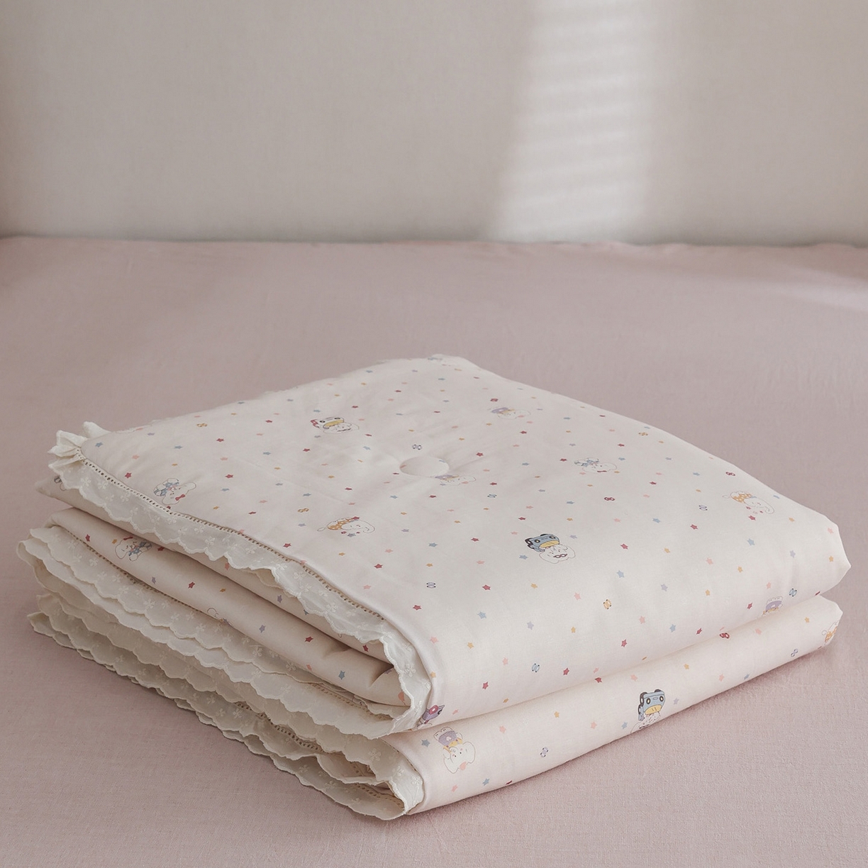 91家纺网 家纺一手货源 找家纺 万盛家纺 2026新款全棉双层纱花边印花夏被空调被夏凉被 俏皮小象