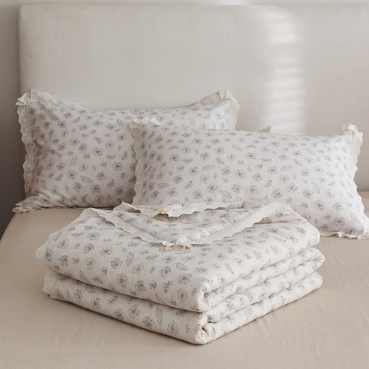 万盛家纺 2026新款全棉双层纱花边印花夏被空调被夏凉被 素颜