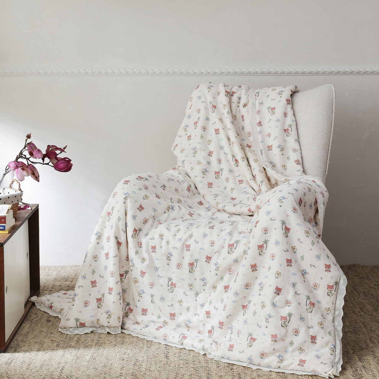 91家纺网 家纺一手货源 找家纺 万盛家纺 2026新款全棉双层纱花边印花夏被空调被夏凉被 动物城