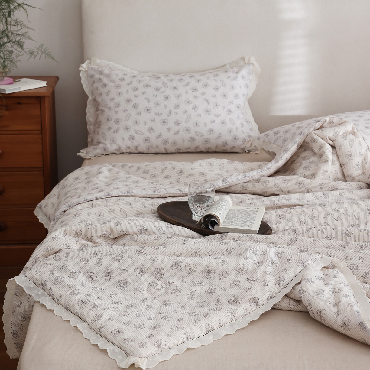 91家纺网 家纺一手货源 找家纺 万盛家纺 2026新款全棉双层纱花边印花夏被空调被夏凉被 素颜