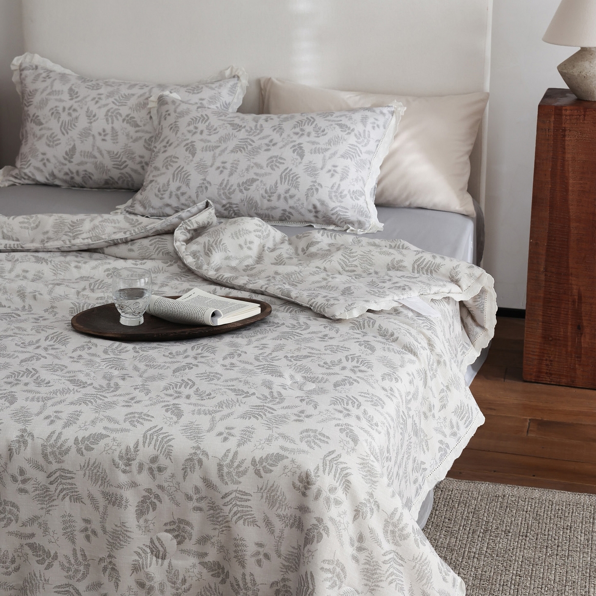 91家纺网 家纺一手货源 找家纺 万盛家纺 2026新款全棉双层纱花边印花夏被空调被夏凉被 莫里