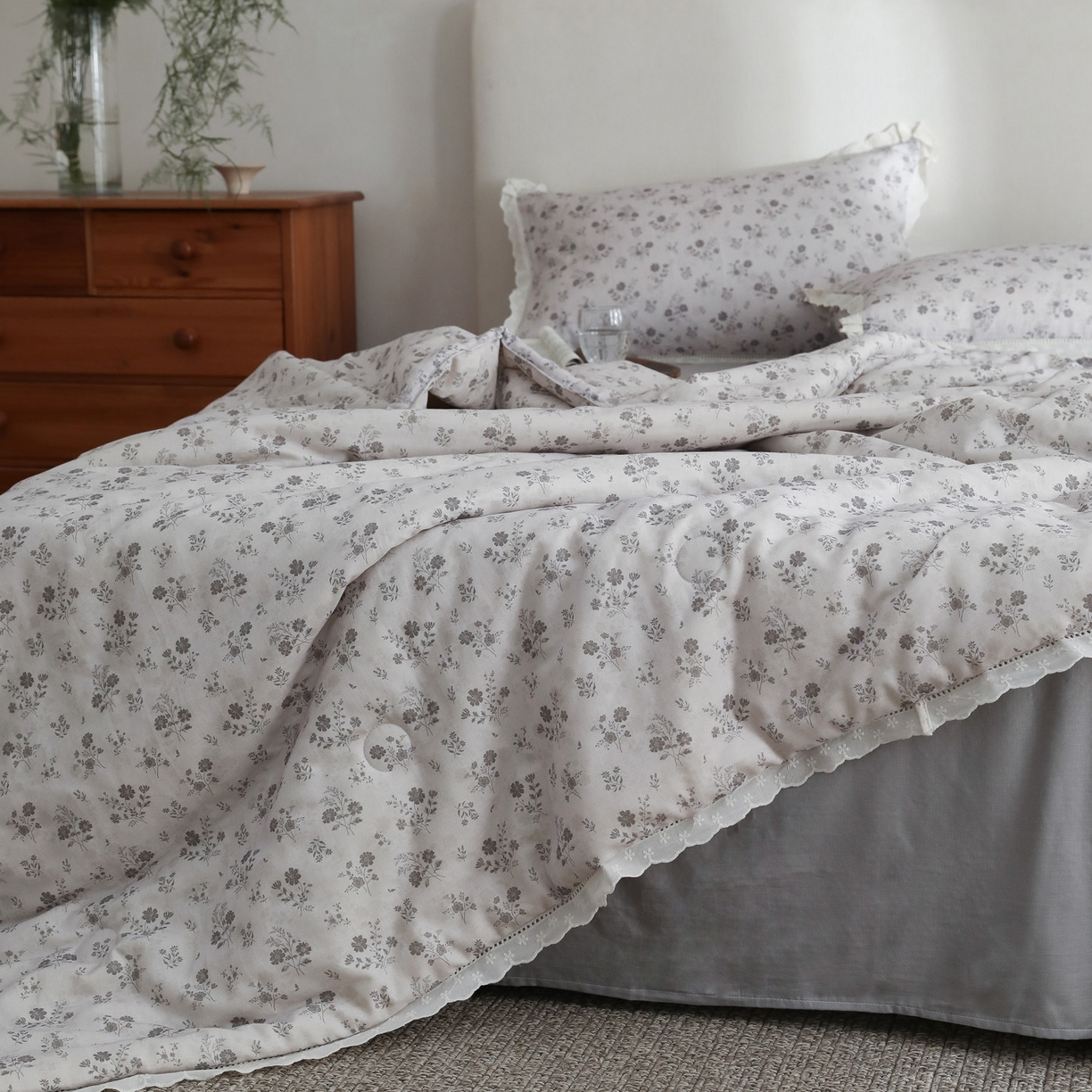 91家纺网 家纺一手货源 找家纺 万盛家纺 2026新款全棉双层纱花边印花夏被空调被夏凉被 月落昙华