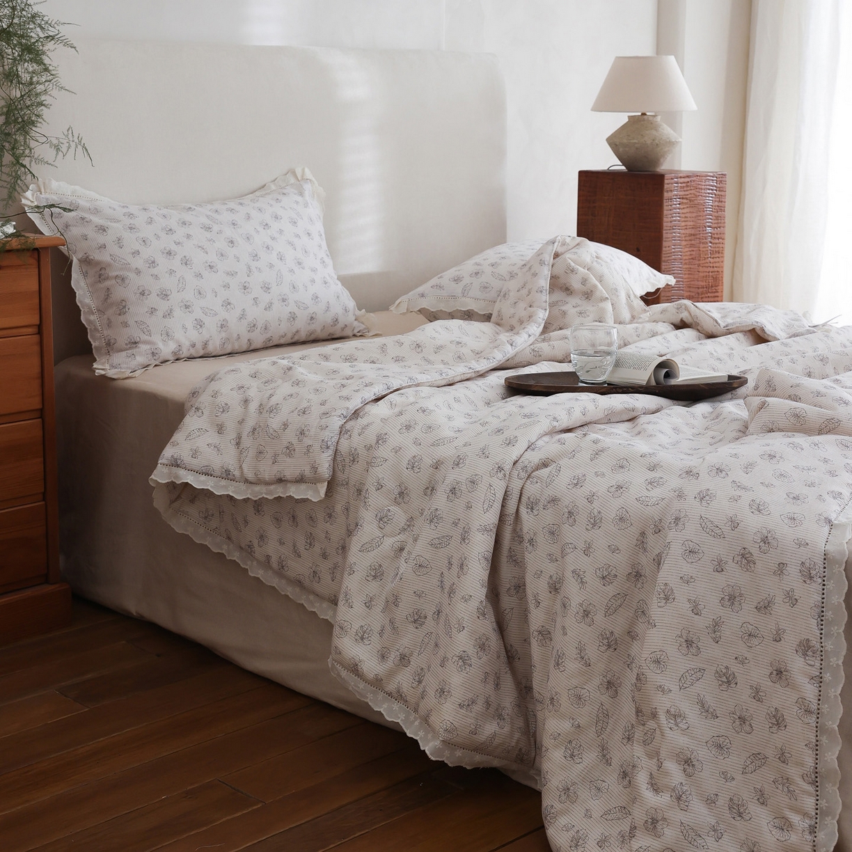 91家纺网 家纺一手货源 找家纺 万盛家纺 2026新款全棉双层纱花边印花夏被空调被夏凉被 素颜