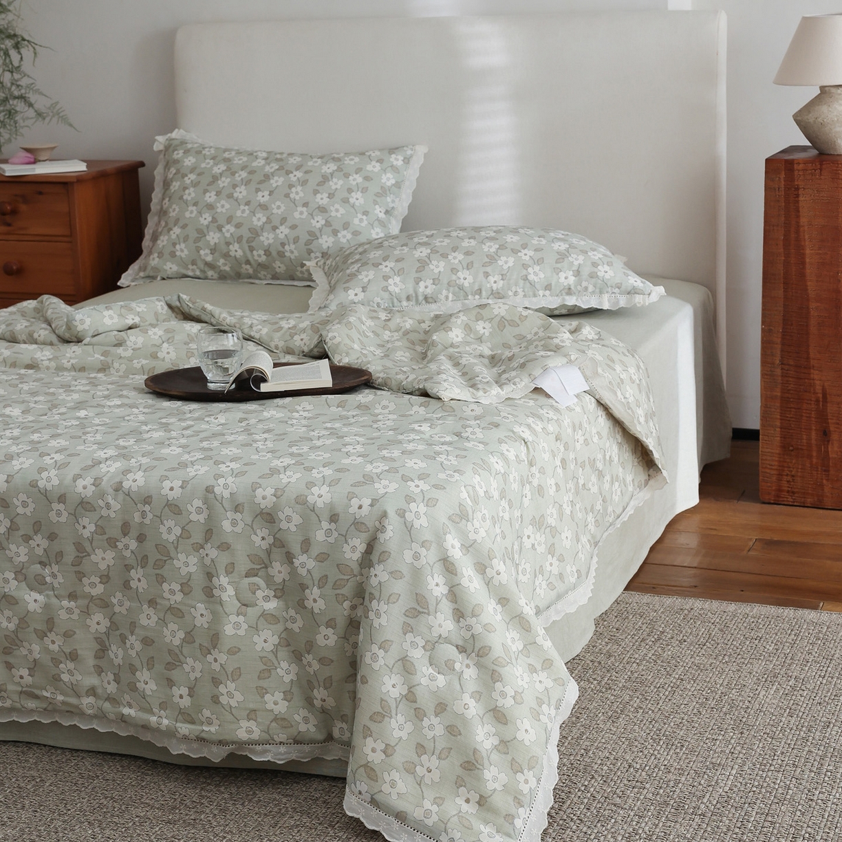 91家纺网 家纺一手货源 找家纺 万盛家纺 2026新款全棉双层纱花边印花夏被空调被夏凉被 曼叶