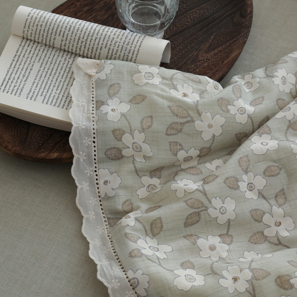 91家纺网 家纺一手货源 找家纺 万盛家纺 2026新款全棉双层纱花边印花夏被空调被夏凉被 曼叶