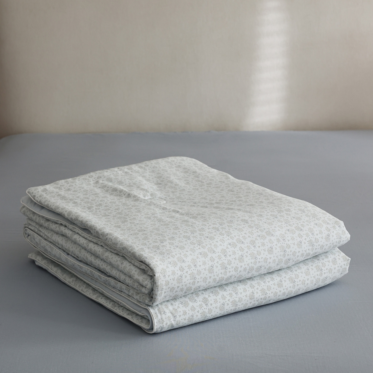 91家纺网 家纺一手货源 找家纺 万盛家纺 2026新款速干印花夏被空调被夏凉被 花汐