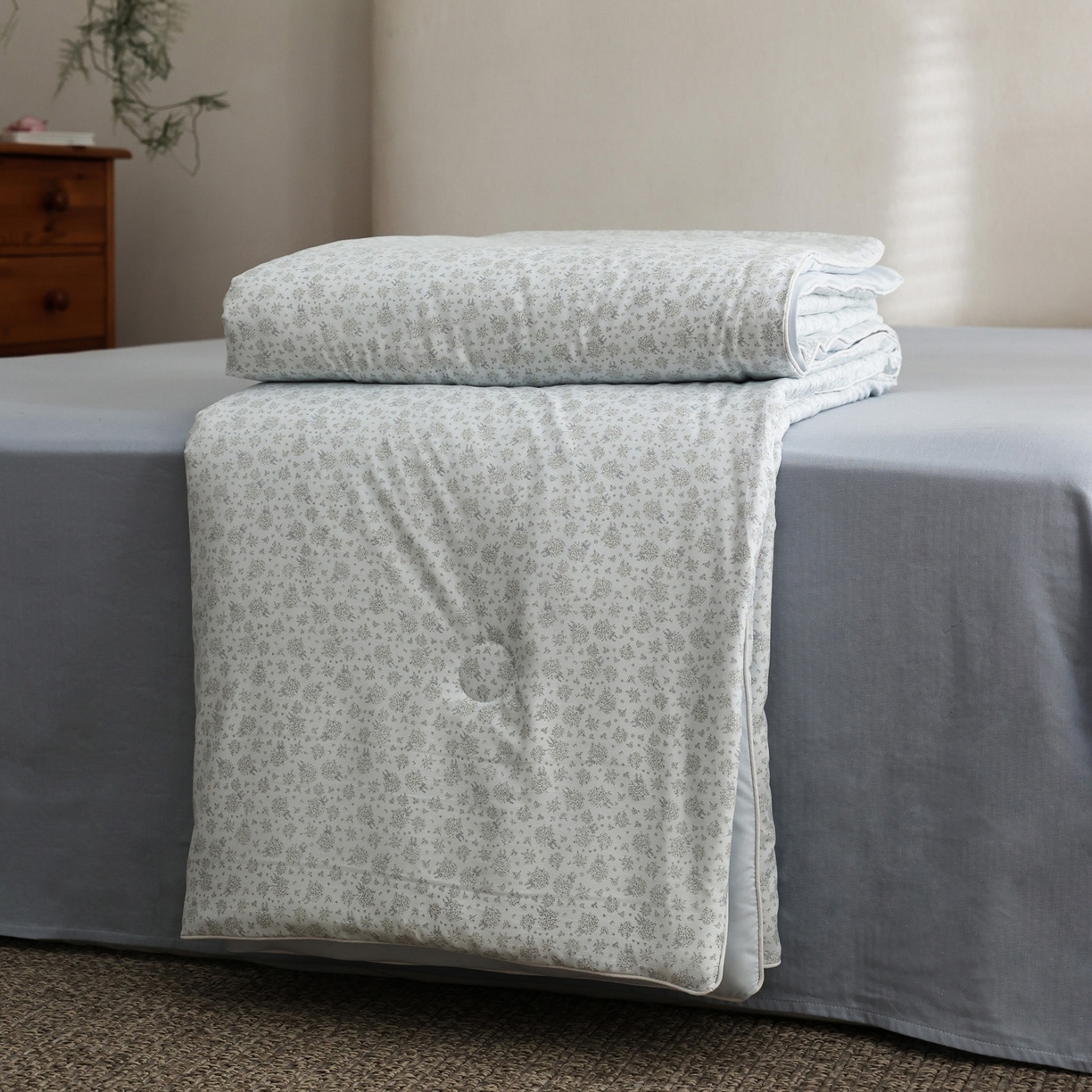 91家纺网 家纺一手货源 找家纺 万盛家纺 2026新款速干印花夏被空调被夏凉被 花汐