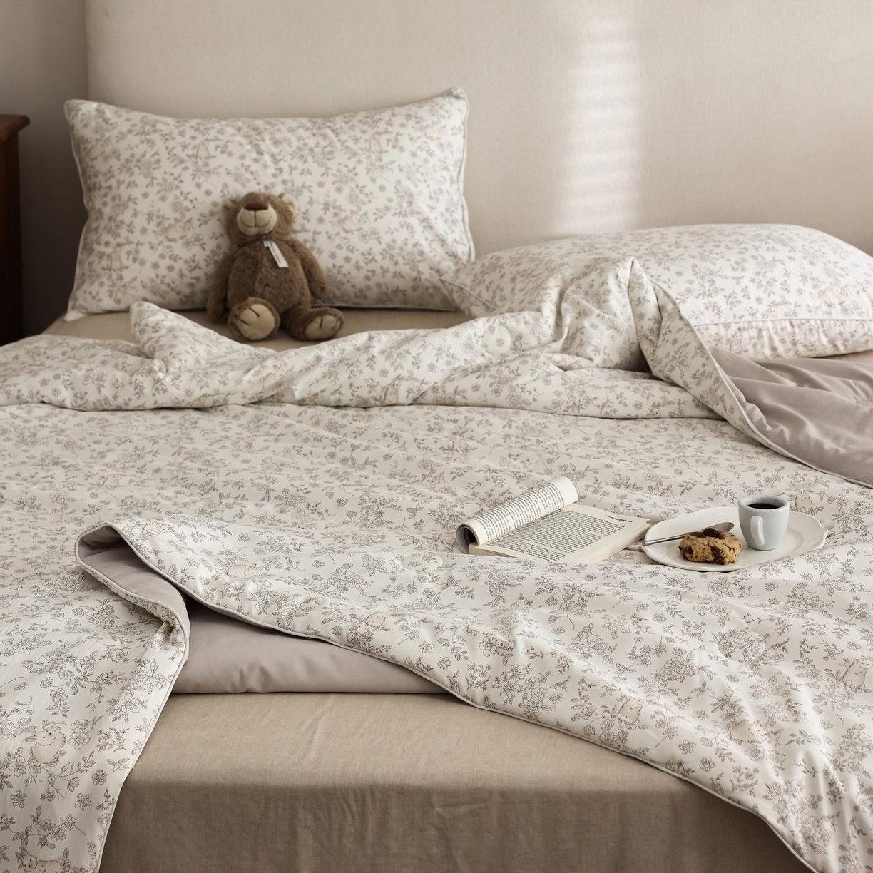 91家纺网 家纺一手货源 找家纺 万盛家纺 2026新款速干印花夏被空调被夏凉被 小兔乖乖