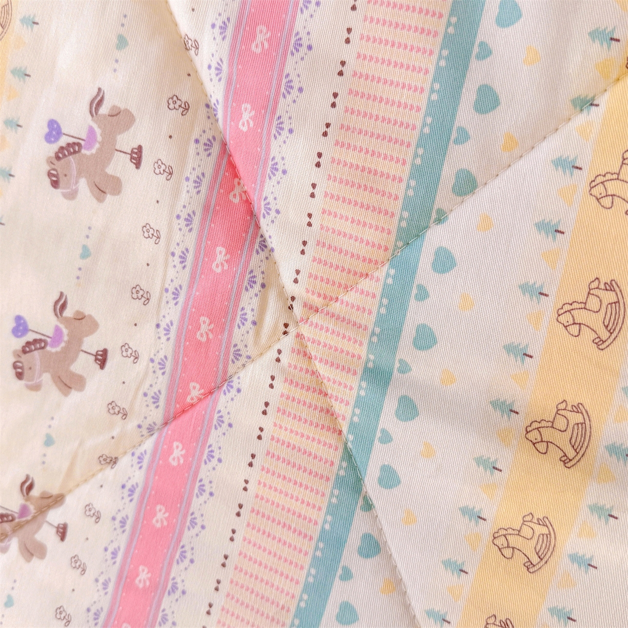 91家纺网 家纺一手货源 找家纺 犇牛仓储供应链 2026春夏新款全棉印花新疆棉花夏被夏凉被空调被 多彩乐园