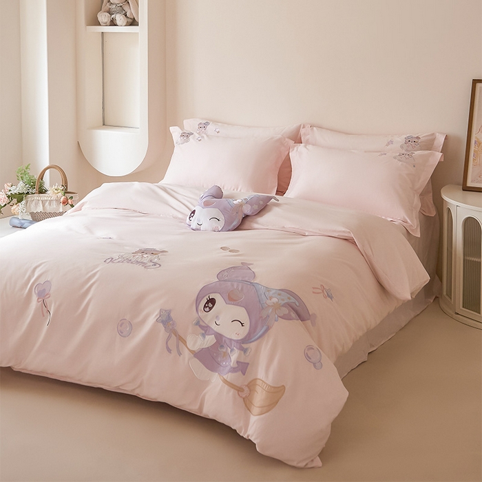 91家纺网 家纺一手货源 找家纺 金绣美居 2026春夏新款全棉纯棉贴布绣四件套-小库米 小库米-甜酷粉