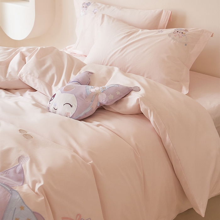 91家纺网 家纺一手货源 找家纺 金绣美居 2026春夏新款全棉纯棉贴布绣四件套-小库米 小库米-甜酷粉