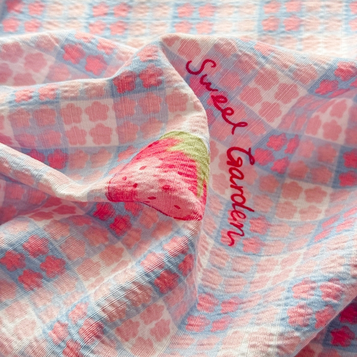 91家纺网 家纺一手货源 找家纺 丝芙妮家居 2026新款皱皱棉双层纱泡芙棉床单单床单 草莓奶昔