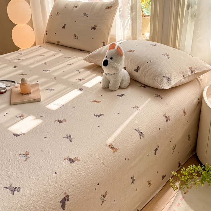 91家纺网 家纺一手货源 找家纺 丝芙妮家居 2026新款皱皱棉双层纱泡芙棉床单单床单 假日小狗