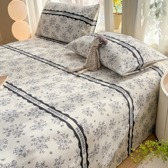 91家纺网 家纺一手货源 找家纺 丝芙妮家居 2026新款皱皱棉双层纱泡芙棉床单单床单 素描花海