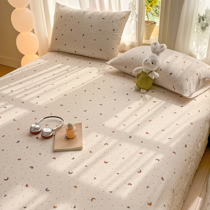 91家纺网 家纺一手货源 找家纺 丝芙妮家居 2026新款皱皱棉双层纱泡芙棉床单单床单 星月点点