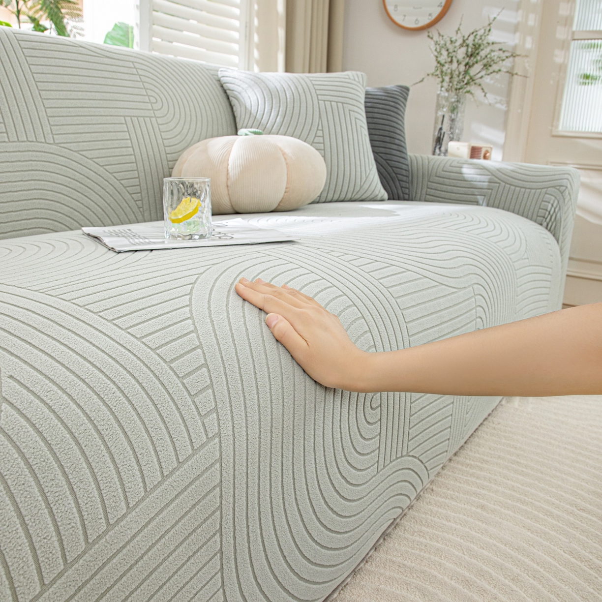 91家纺网 家纺一手货源 找家纺 沐沐家纺 2026新款外贸内销跨境电商瑞士卷沙发套 浅灰