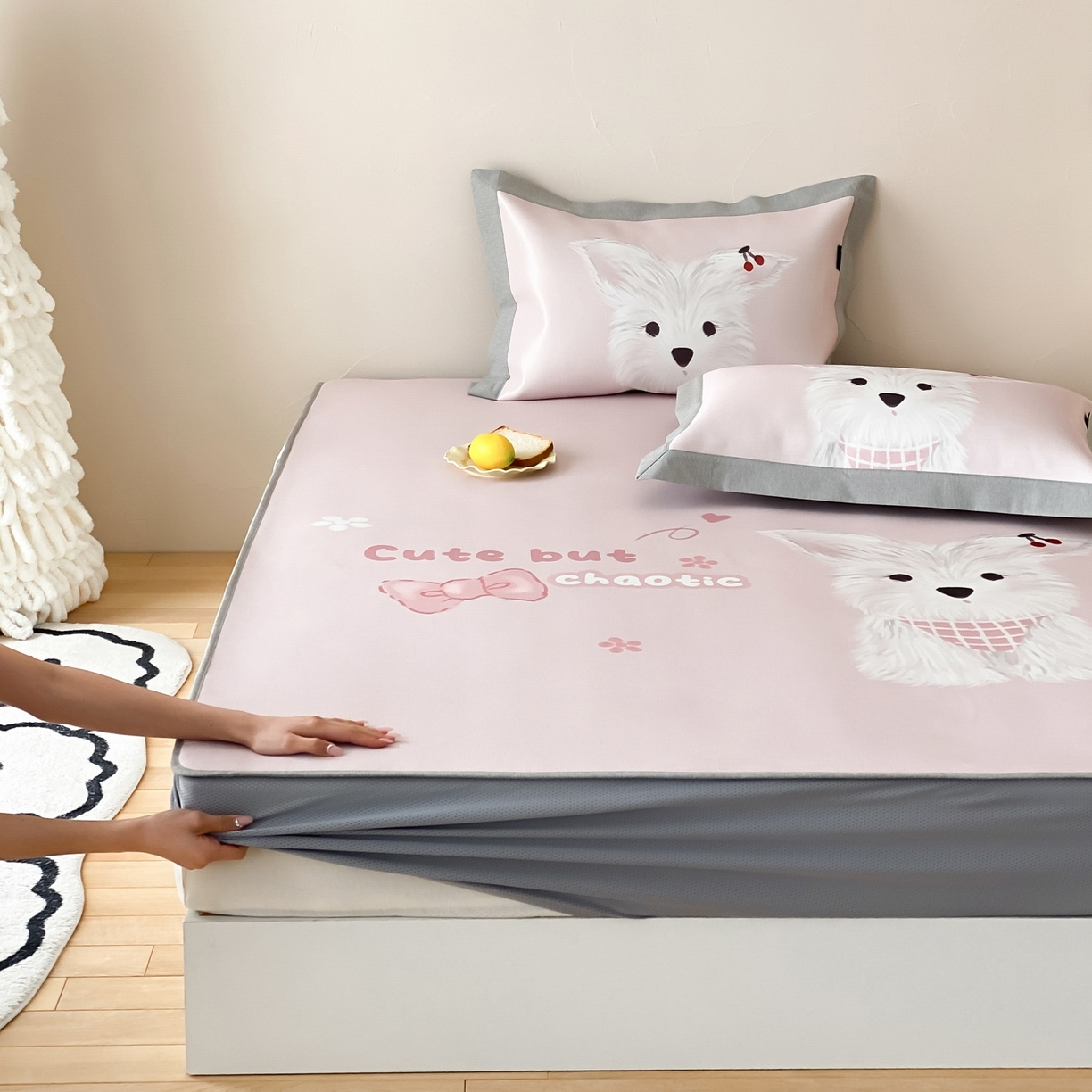 91家纺网 家纺一手货源 找家纺 （总）三味舒屋 2026新款软萌时光系列卡通A类抗菌防螨凉感印花冰丝凉席（床笠款）